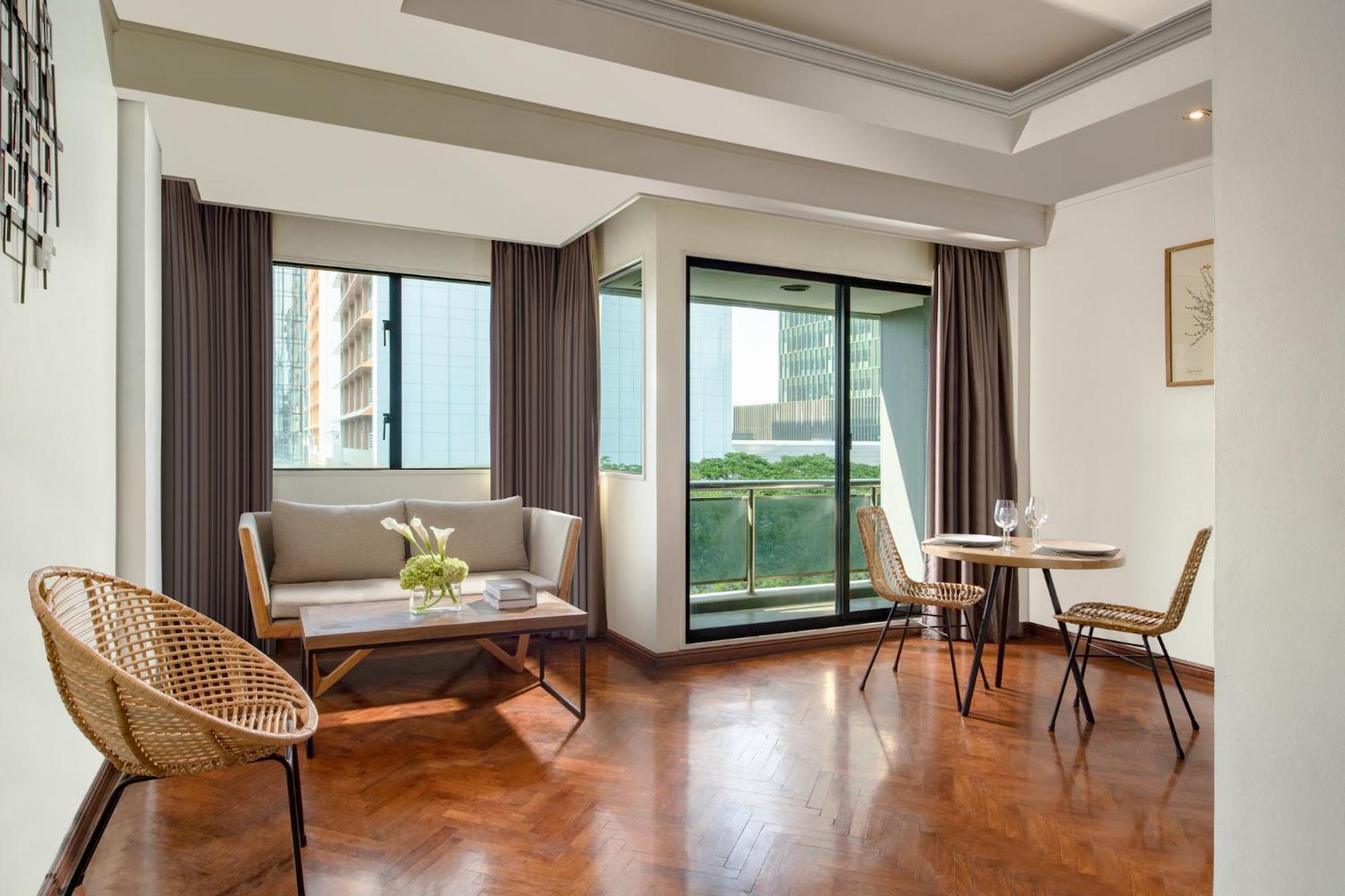 Oakwood Suites Kuningan Jakarta Exterior photo